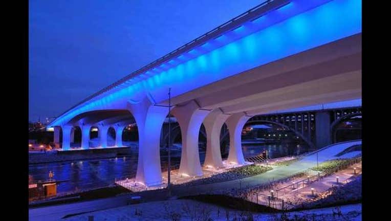 127d2c7c-I-35W bridge blue_1483913083686.jpg