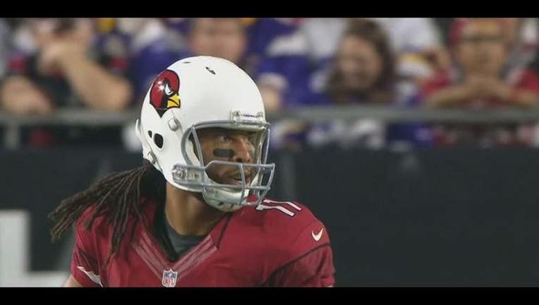 Larry Fitzgerald fulfills dying mom's promise, receives college degree
