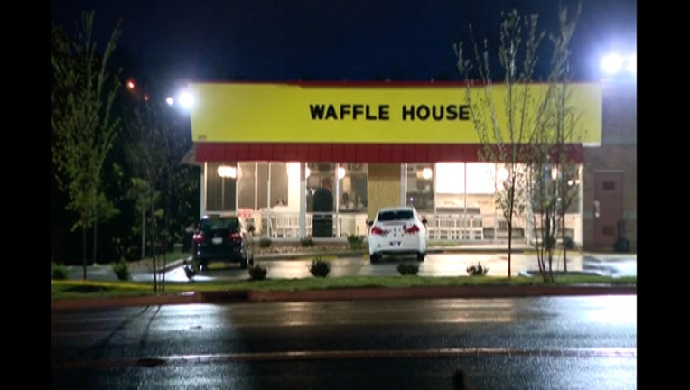 Extreme Reach - WTVT - FEMA_WAFFLE_HOUSE_STORMS_09152018-401385