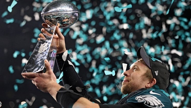 GETTY Nick Foles Trophy-401096