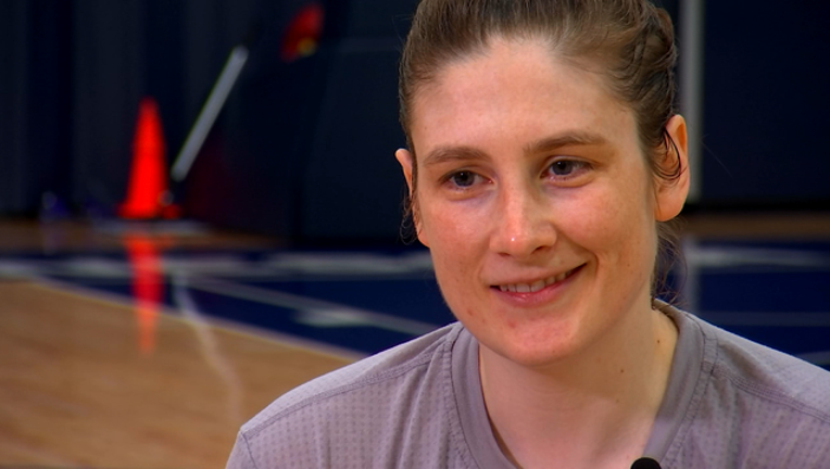 lindsay whalen record