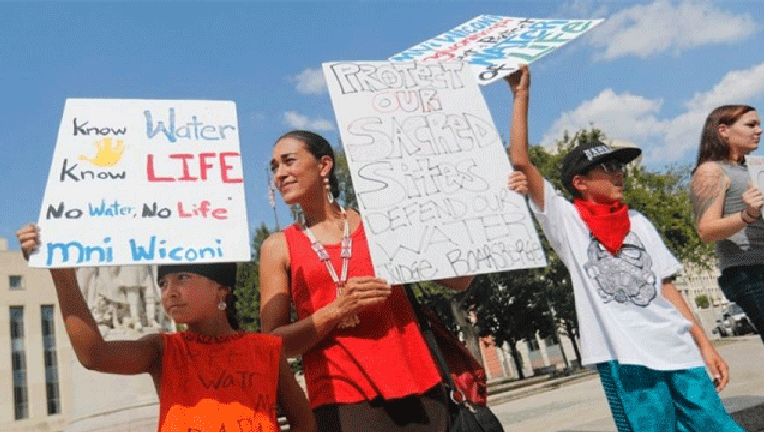 pipeline-protests_1473448903075-407693.gif