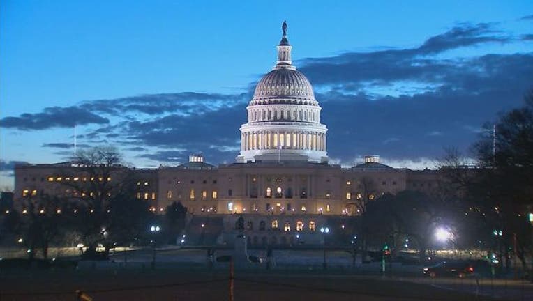 31991f3f-U.S-401720. Capitol Building 011818