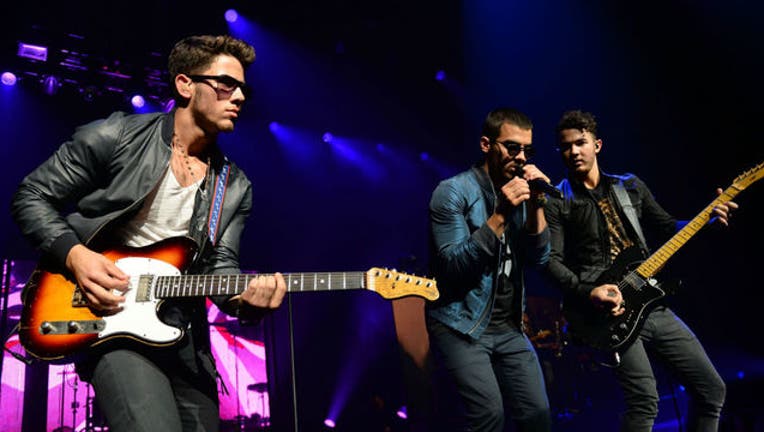 38c6074a-GETTY Jonas Brothers_1553186411504.jpg.jpg