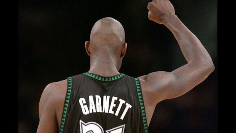 kevin garnett timberwolves jersey retirement