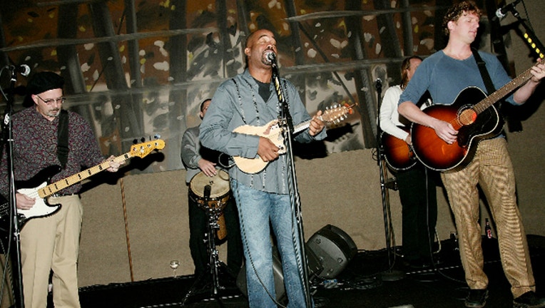 3d92f781-GETTY_Hootie and the Blowfish_1543865392634.jpg.jpg