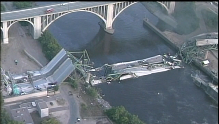 4315f854-35W bridge collapse
