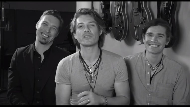 5c166959-hanson-tour-announcement_1489420760734.jpg