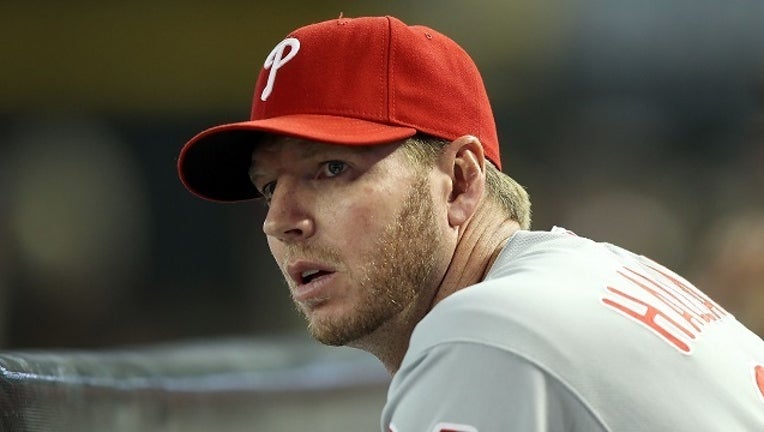 653691ad-GETTY Roy Halladay Bench-401096