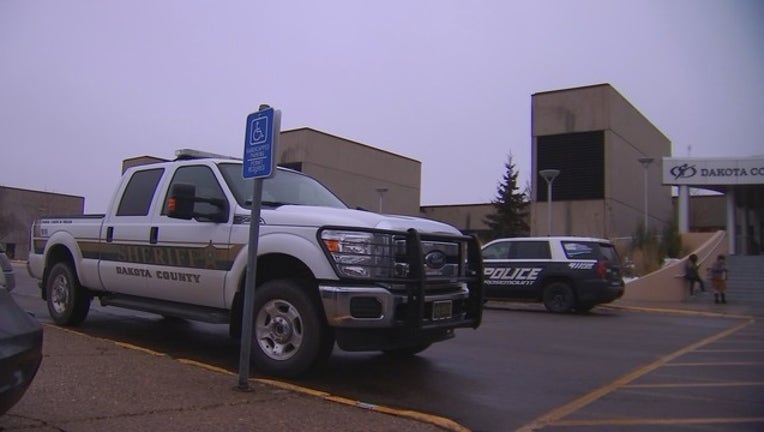 8c32f52c-1-10 Dakota Tech Lockdown VO_KMSPe136_186.mp4_00.00.00.27_1515620774696.png.jpg