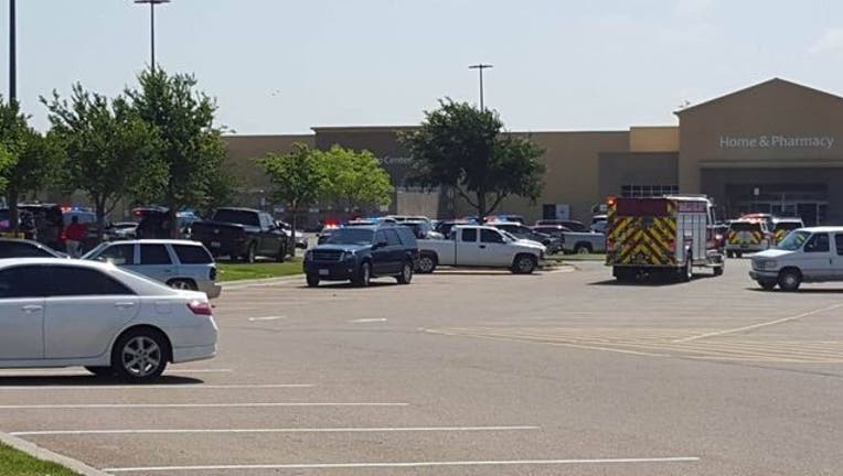 8cd87629-amarillo walmart_1465930164984-409650.jpg