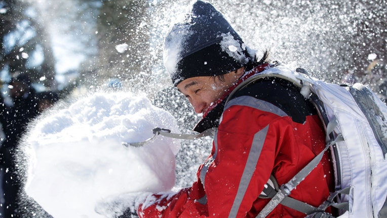 DCSnowballFightGettyImages_1521602897853-401720.jpg