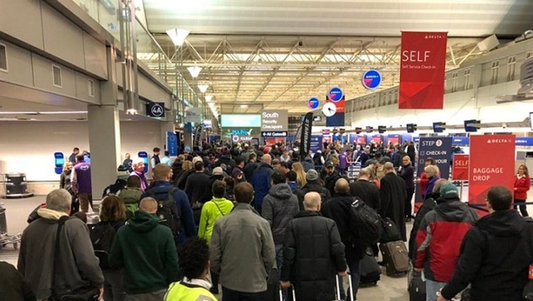 Long lines at MSP Airport security