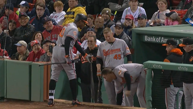 9e2297af-5P RACISM IN BASEBALL_00.00.29.29_1493765056365.png
