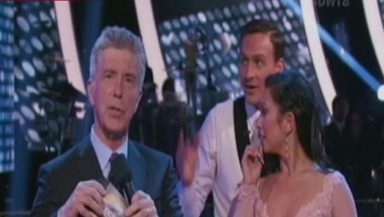 a7488b2c-Ryan Lochte Rushed on Stage-402970