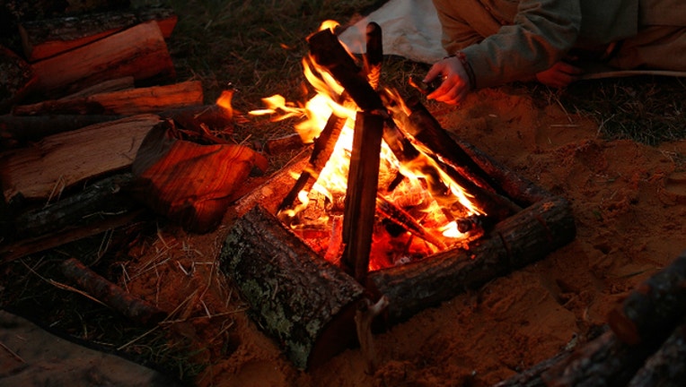 b68e8d80-GETTY_campfire_1532724249264.jpg