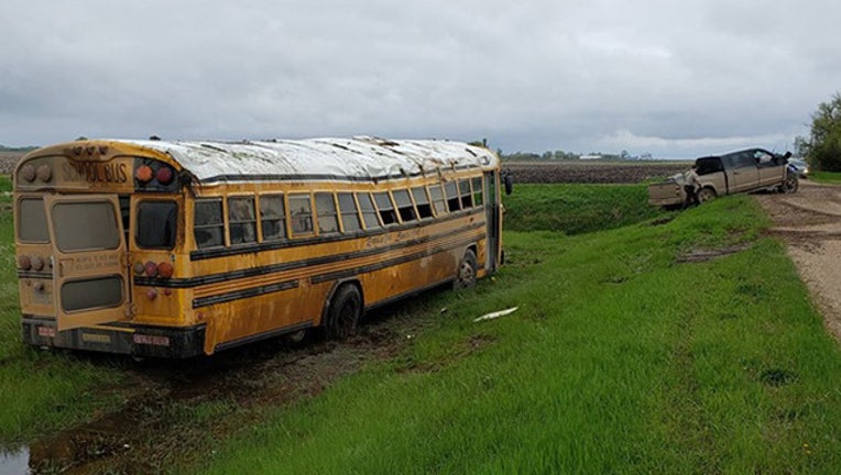 bef68a33-School bus rollover Traverse County