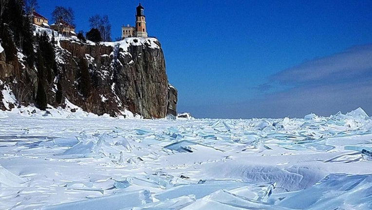 c7dad1b1-Icy Lake Superior