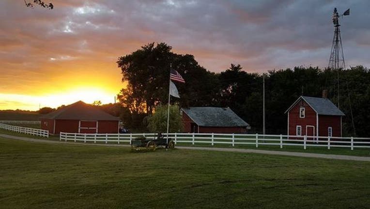 Hamburg hobby farm sunset