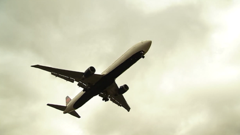 d26b96fb-airport airplace generic_1463798080156-404959-404959.png