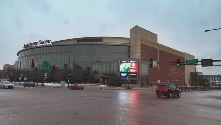 ---VO XCEL ENERGY CENTER_00.00.00.09_1555444386727.png.jpg