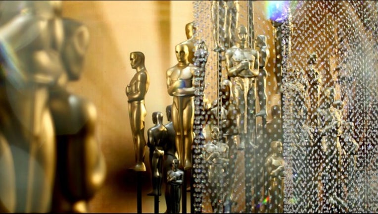 da64b739-Getty_Oscar statues_090618_1536262947025.PNG-407068.jpg