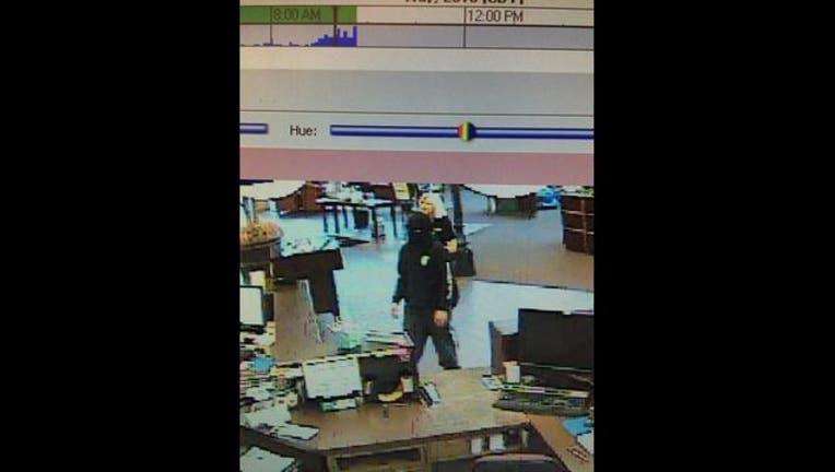 e221a4d4-Chaska bank robbery suspect