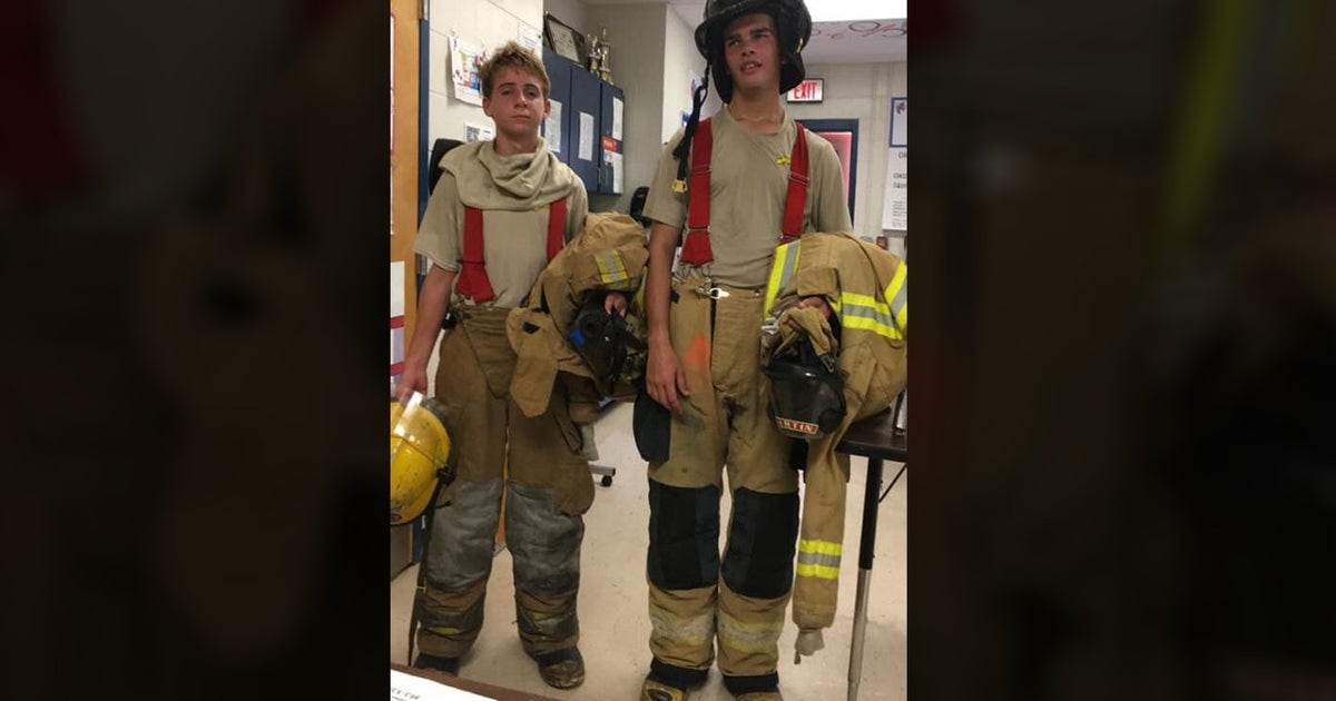 Florida students walk up more than 100 flights of stairs to honor ...