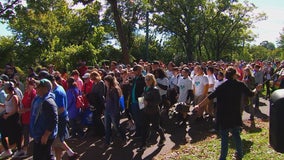 NAMIWalks fundraiser in Minneapolis urges people to be open about mental health issues