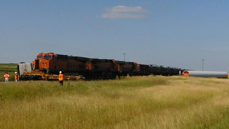 9c065bf4-Pipestone Co freight train crash