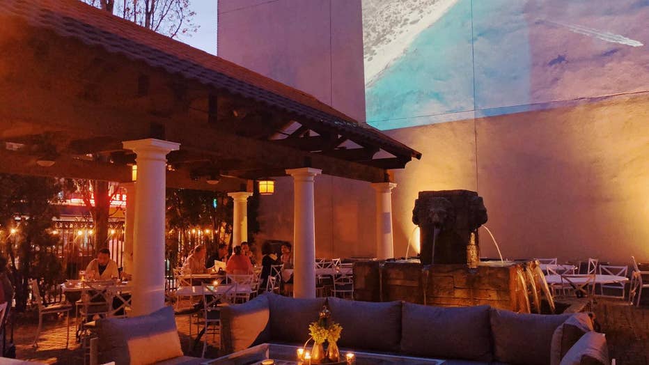 It's Greek to Me patio