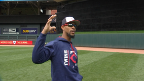 Video shows Twins OF Byron Buxton taking swings, working back from shoulder surgery