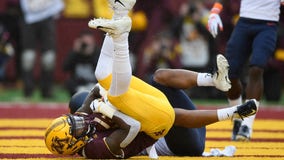 Gophers WR Tyler Johnson reels in circus touchdown catch