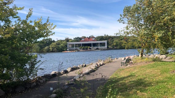 Woman attacked, held at gunpoint while jogging near Como Park in St. Paul, Minnesota