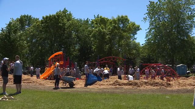 Vikings players build Apple Valley playground