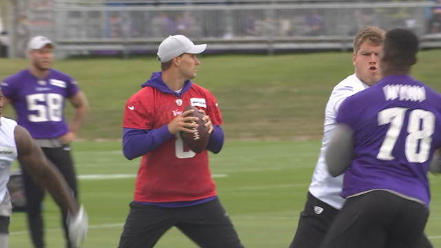 Cousins stepping into leadership role at Vikings training camp