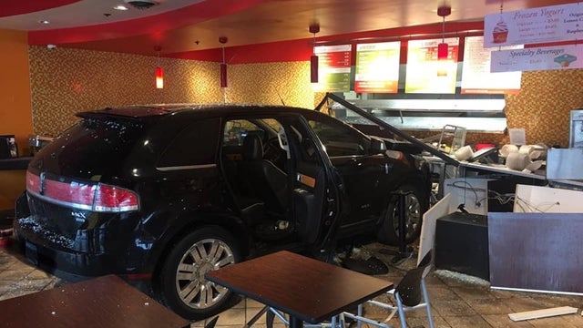 No injuries after vehicle slams into Leeann Chin restaurant in St. Paul