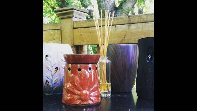 4 ways to fill your home with fragrance