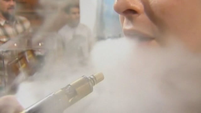‘I think it’s too late:’ Hopkins students warn Gov. Walz about vaping