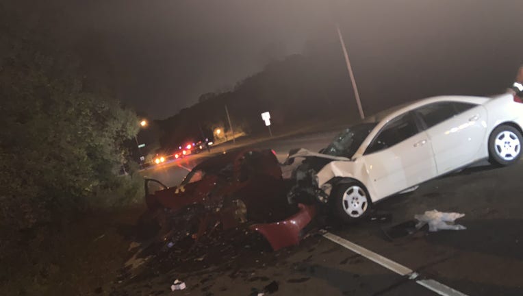 Woman killed in deadly 3-car crash in Aurora, 3 injured