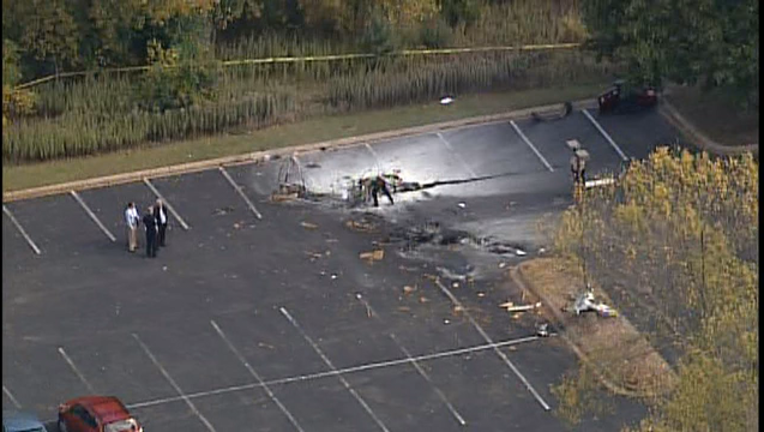 b532eae2-Eden Prairie plane crash chopper KMSPBCME01.mpg_00.04.40.15_1507137411515.png