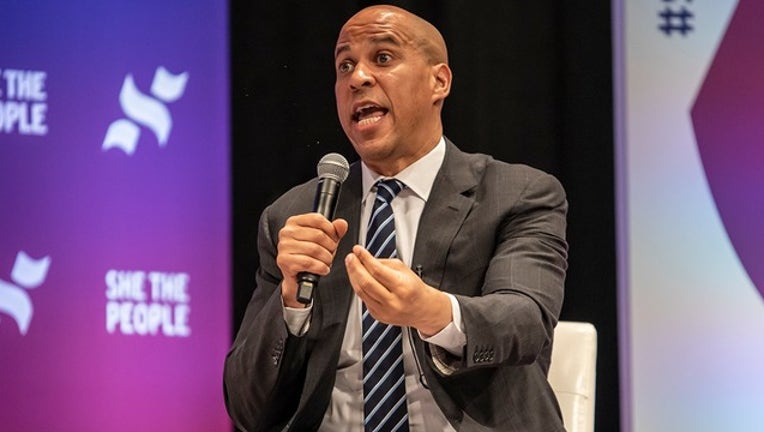 e511e887-GETTY_corey booker_050619_1557158735277.png-402429.jpg