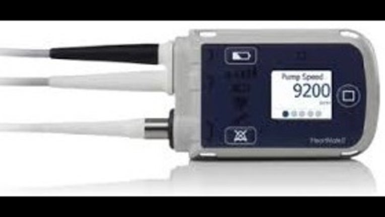 7f21b0e7-HeartMate II LVAS pocket system controller_1495647053967.jpg