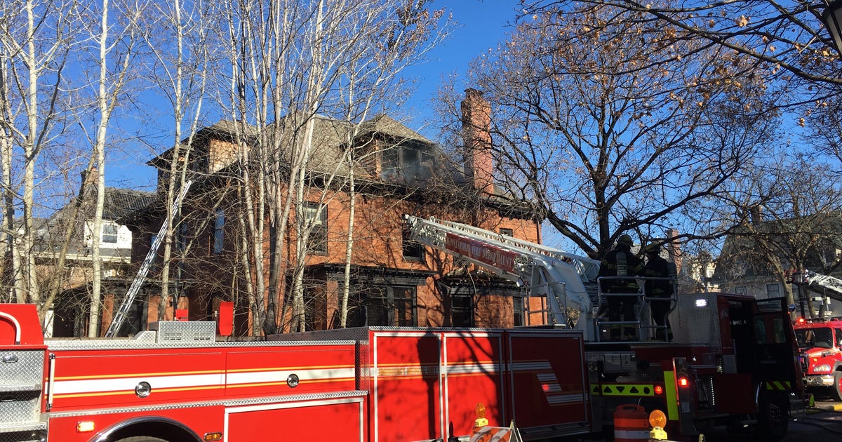 2 firefighters treated for injuries after Minneapolis house fire | FOX ...
