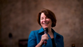 Amy Klobuchar qualifies for next 2 debates after 5th place, 5% finish in most recent Iowa poll