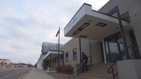 Electrolux workers clock in for final time in St. Cloud, Minn.