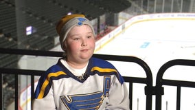 Wild honor St. Louis Blues superfan during 'Hockey Fights Cancer' Night