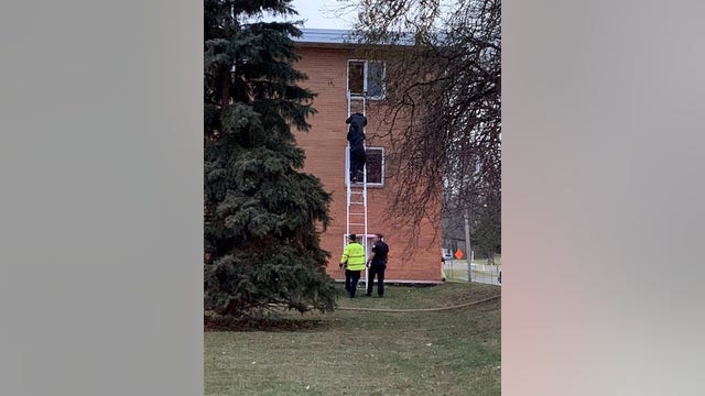 St. Paul Fire crews rescue 17 people from 3rd floor apartment building window, arson suspected