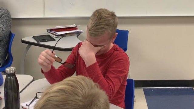 Colorblind Minnesota boy overwhelmed after seeing color for first time