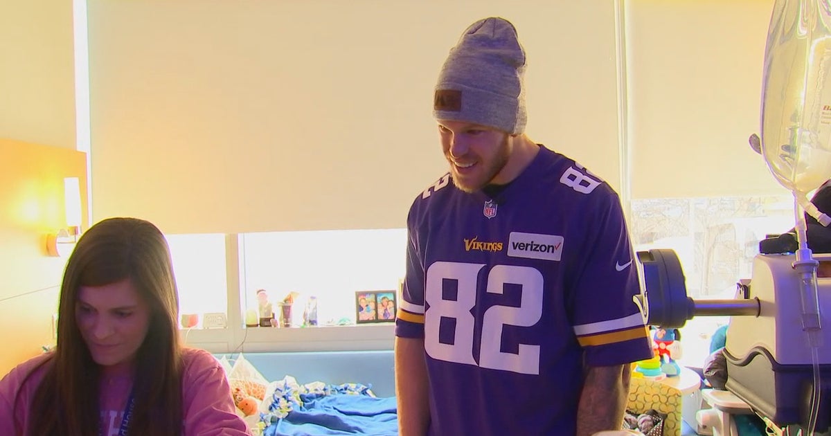 Vikings' Kyle Rudolph earns 3rd straight Walter Payton Man of the Year ...